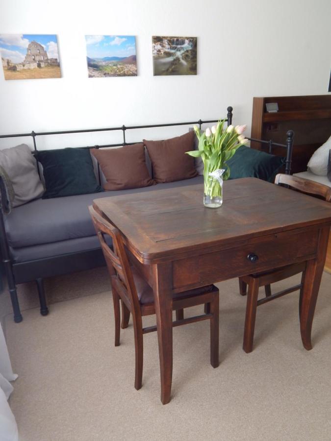 Free Apartment - Burgblick บัดอูราค ภายนอก รูปภาพ